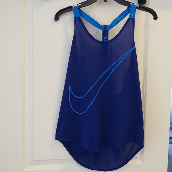 Nike Women’s Tank Top - Picture 1 of 6